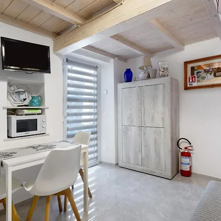 Casa Mary Vicino A Semesterbostad