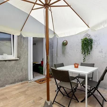 Casa Mary Vicino A Ferienhaus *